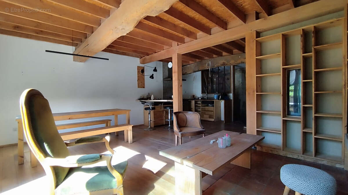 Maison à MAUVEZIN