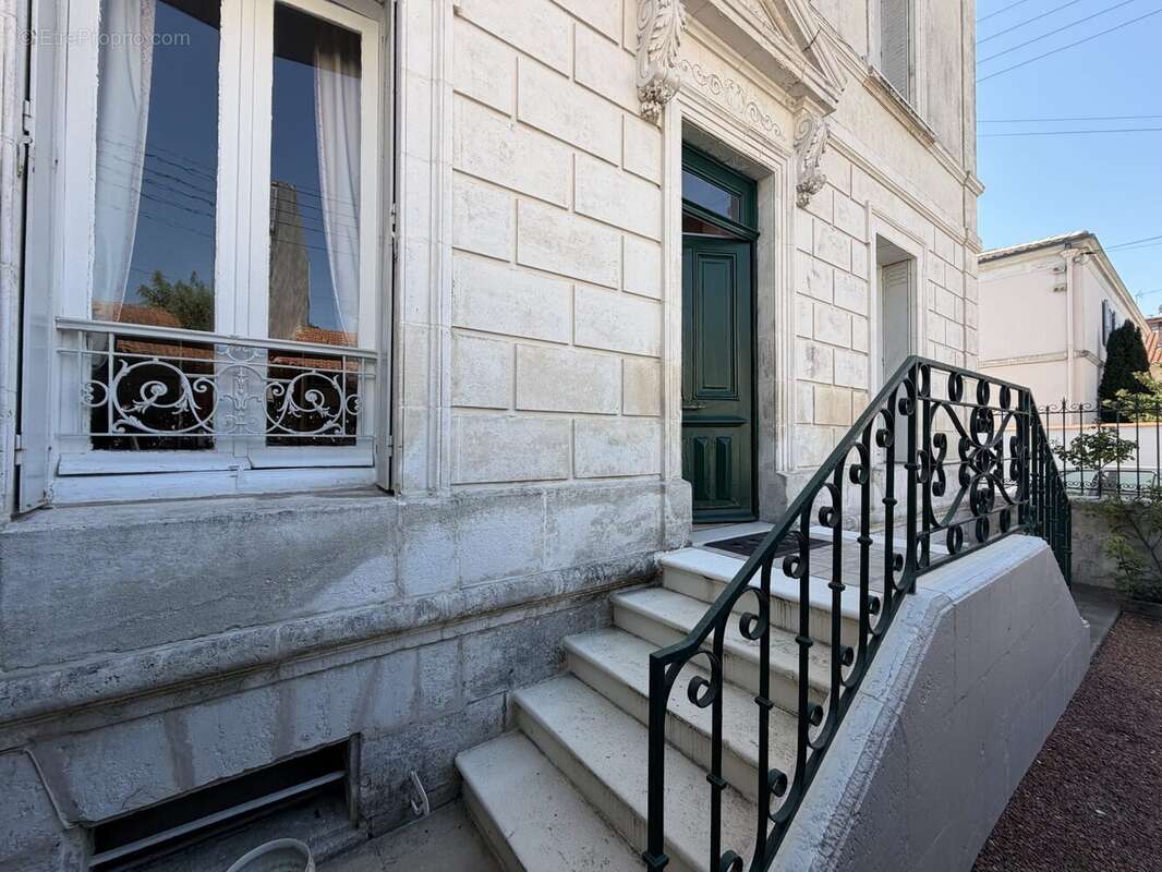 Maison à LA ROCHELLE