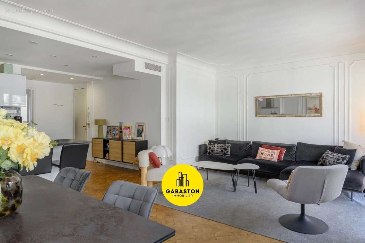 Appartement à MARSEILLE-8E