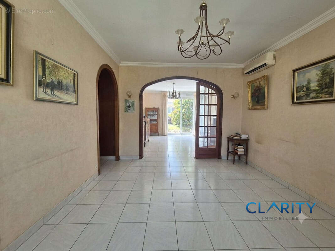 Maison 145 m² à Beziers  - photo 2