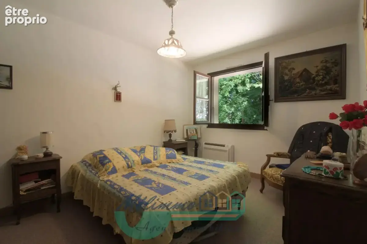Maison 9 pièces 142 m² à vendre à Sougeres-En-Puisaye (89520) - photo 5