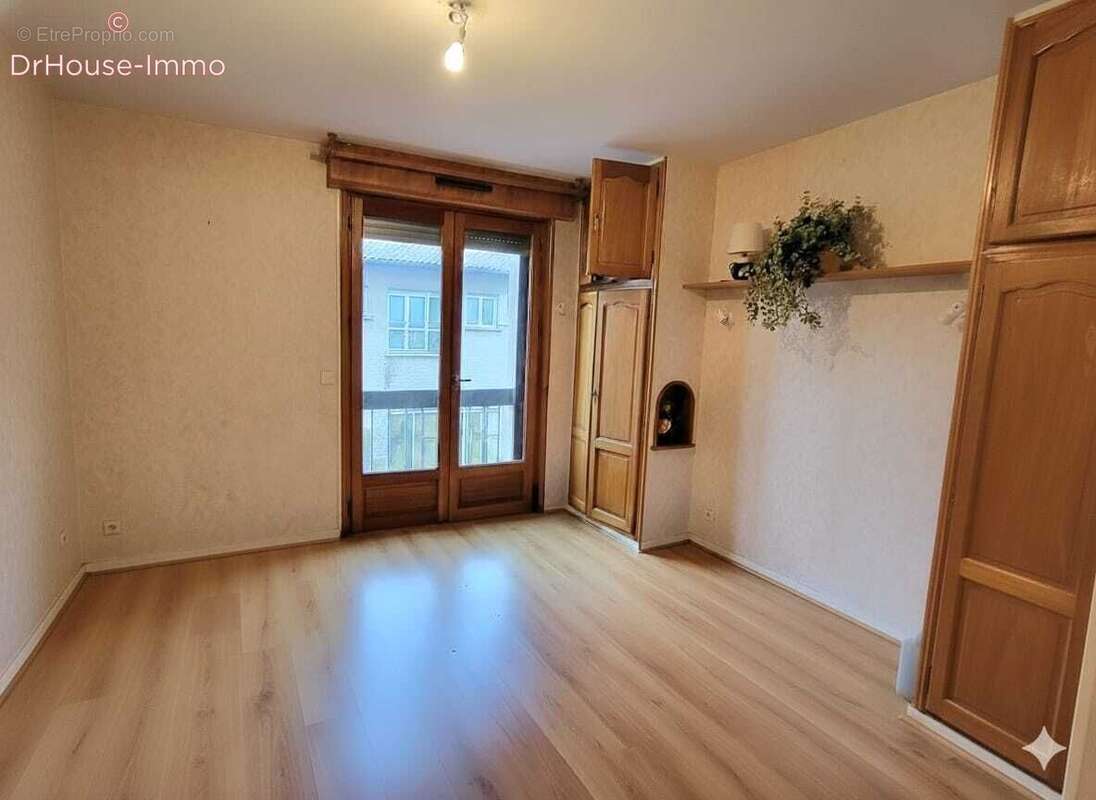 Appartement à ESPALY-SAINT-MARCEL