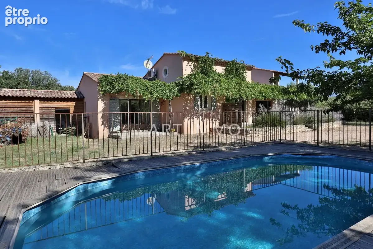 Maison avec piscine à saint saturnin les apt - photo 3