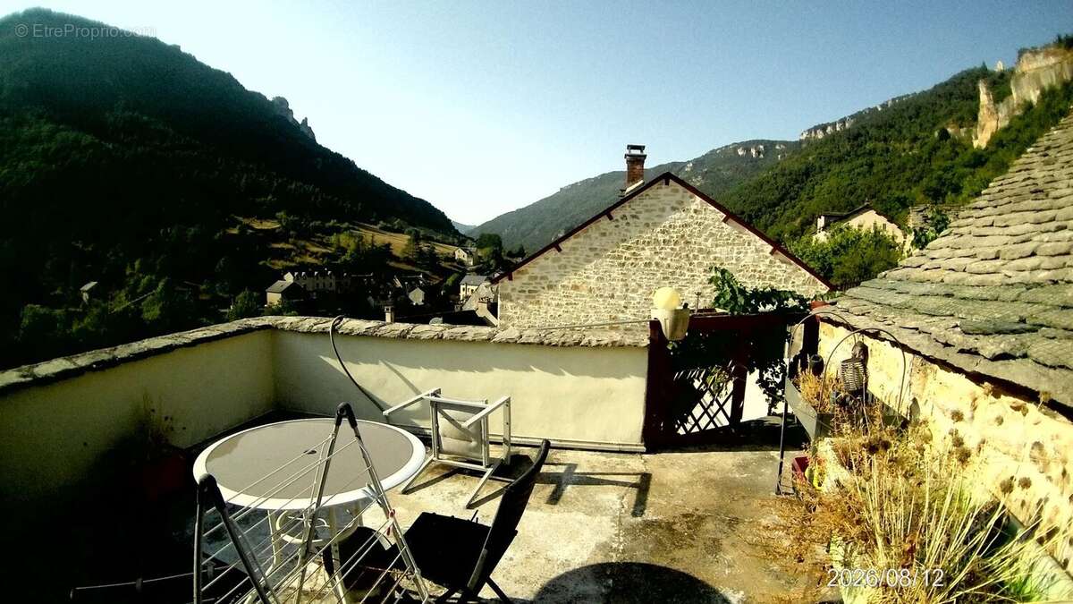 Les vignes – maison de caractère avec terrasse panoramique et terrains en bord de rivière - photo 6