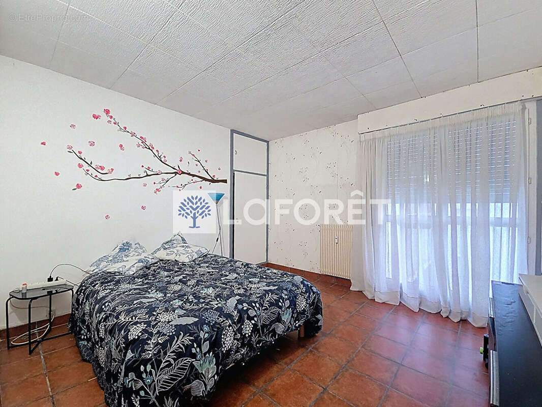 Appartement à FRESNES