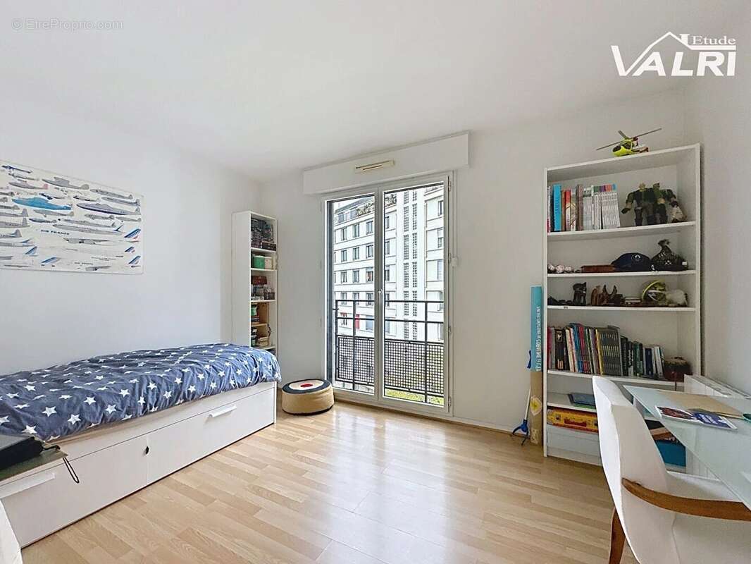 Appartement à PARIS-12E