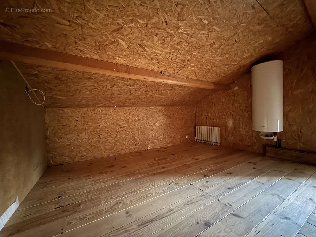 Maison à LAROQUE-TIMBAUT