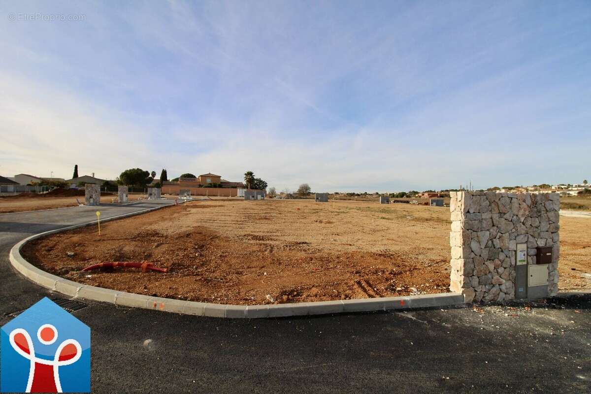 Terrain à PORTIRAGNES