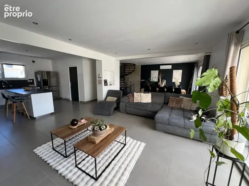 Maison 6 pièces 169 m² à vendre à Chateauneuf-Sur-Isere (26300) - photo 4
