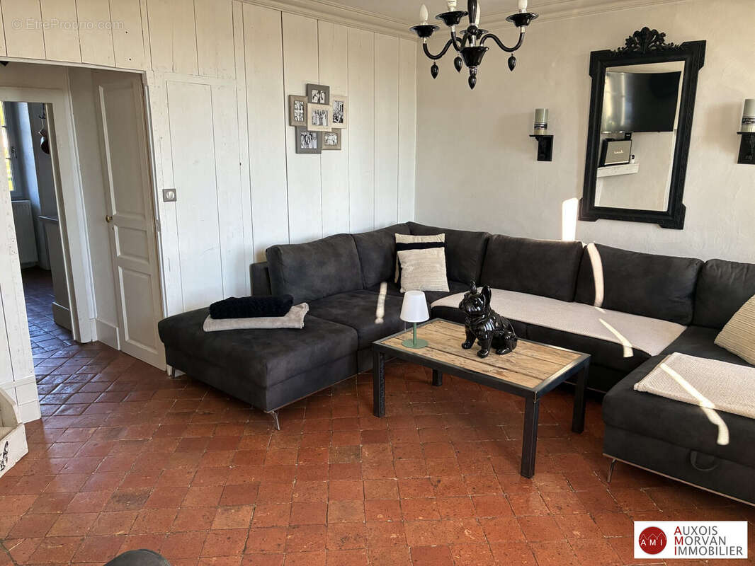 Maison à PRECY-SOUS-THIL