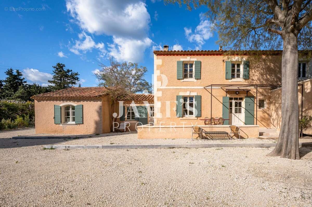 Maison à MAUSSANE-LES-ALPILLES