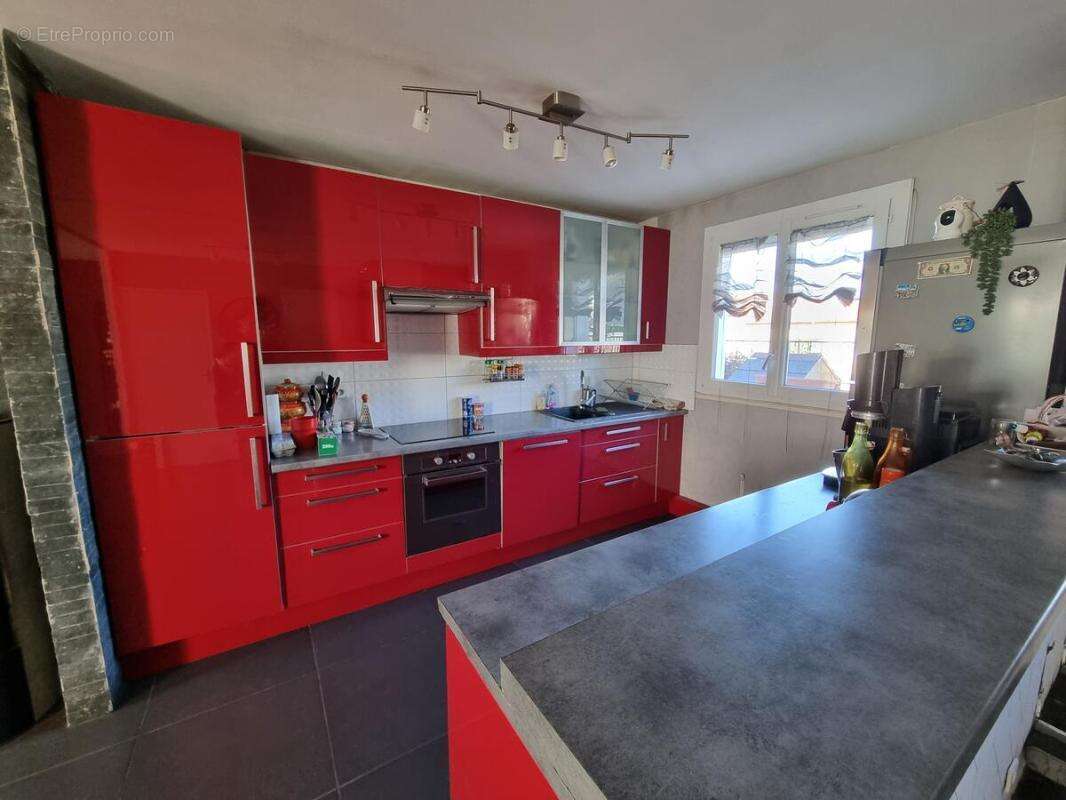 Maison à DECINES-CHARPIEU