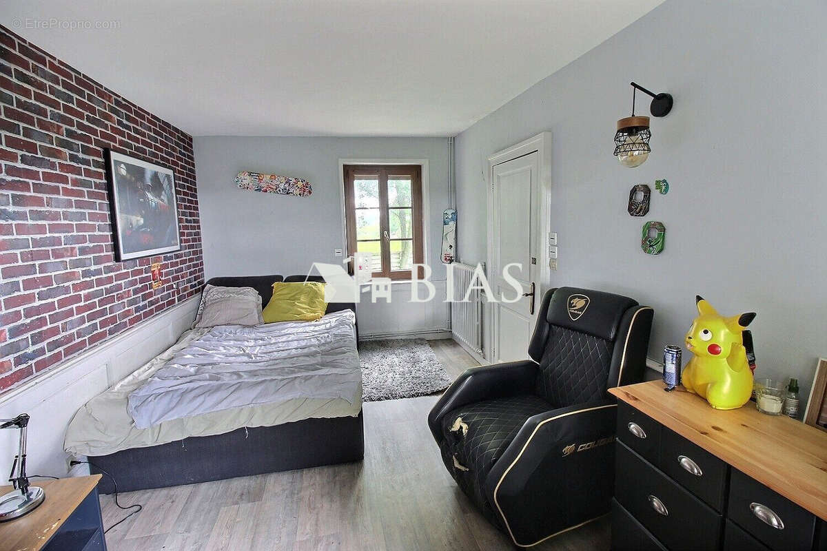 Maison à SAINT-OUEN-DE-THOUBERVILLE