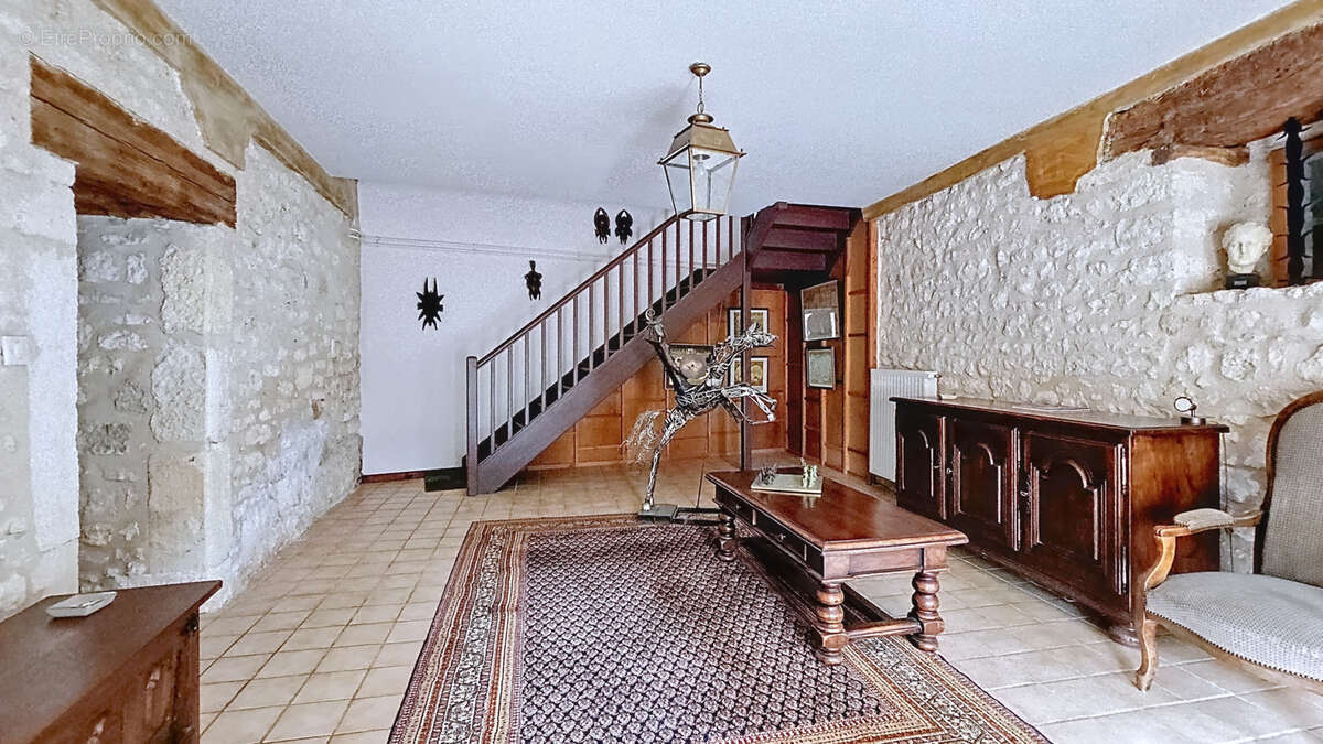 Maison à SAINT-ANTONIN-NOBLE-VAL