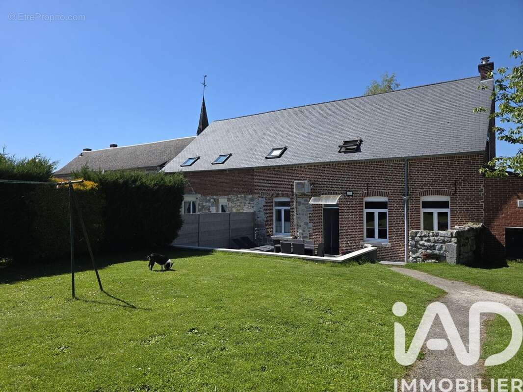 Maison 170 m² à Saint-Remy-Chaussee  - photo 2