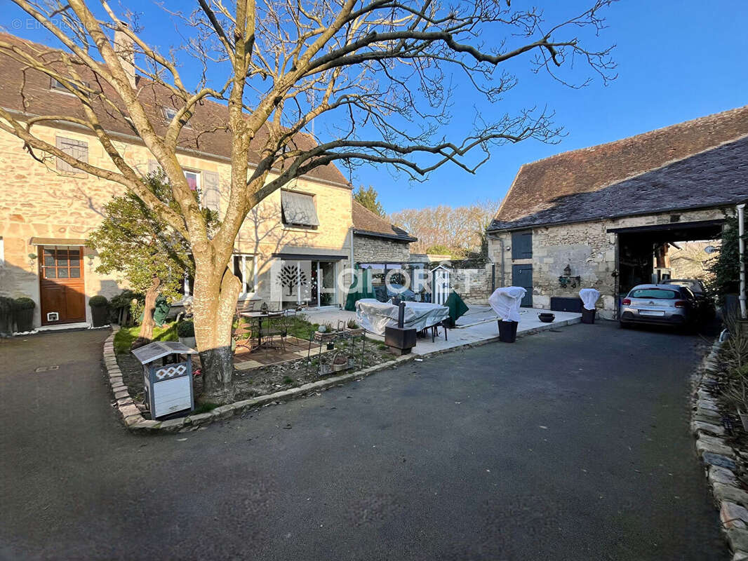 Maison à BALAGNY-SUR-THERAIN