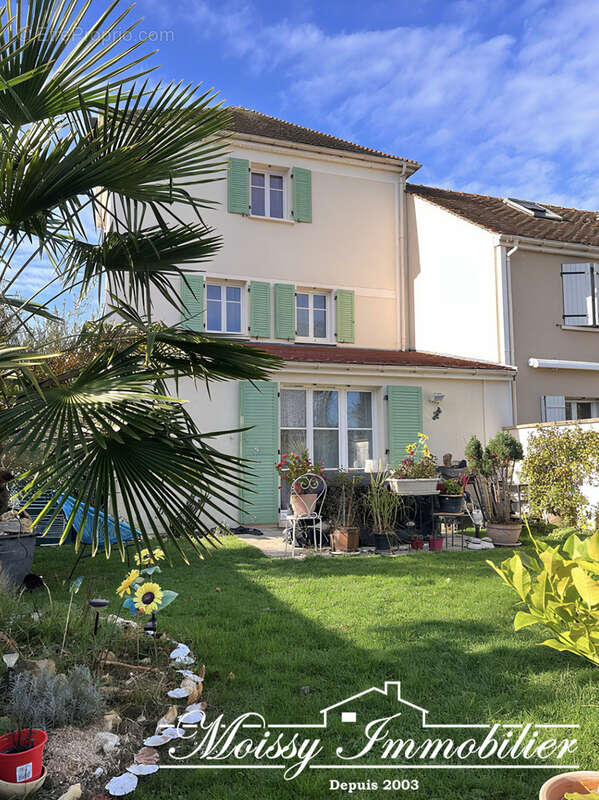Maison à MOISSY-CRAMAYEL