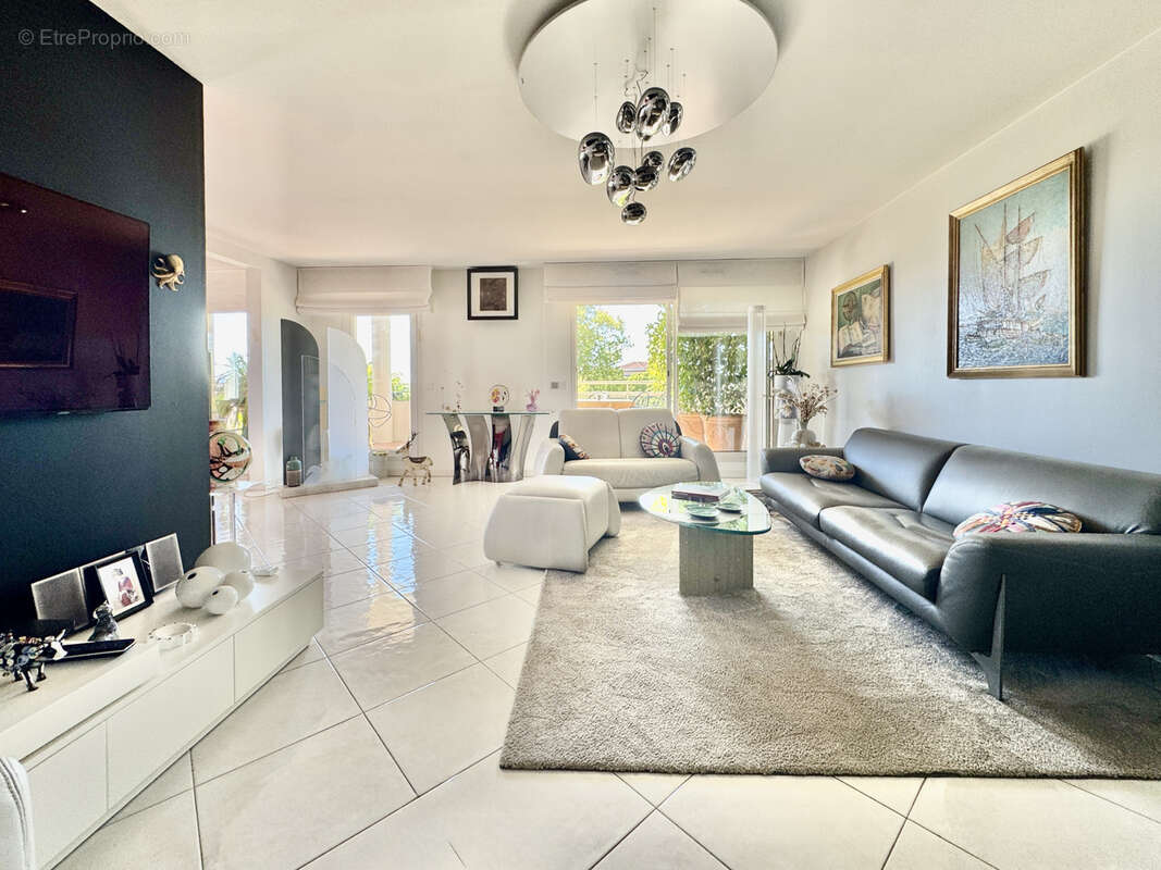 Appartement à MARSEILLE-8E