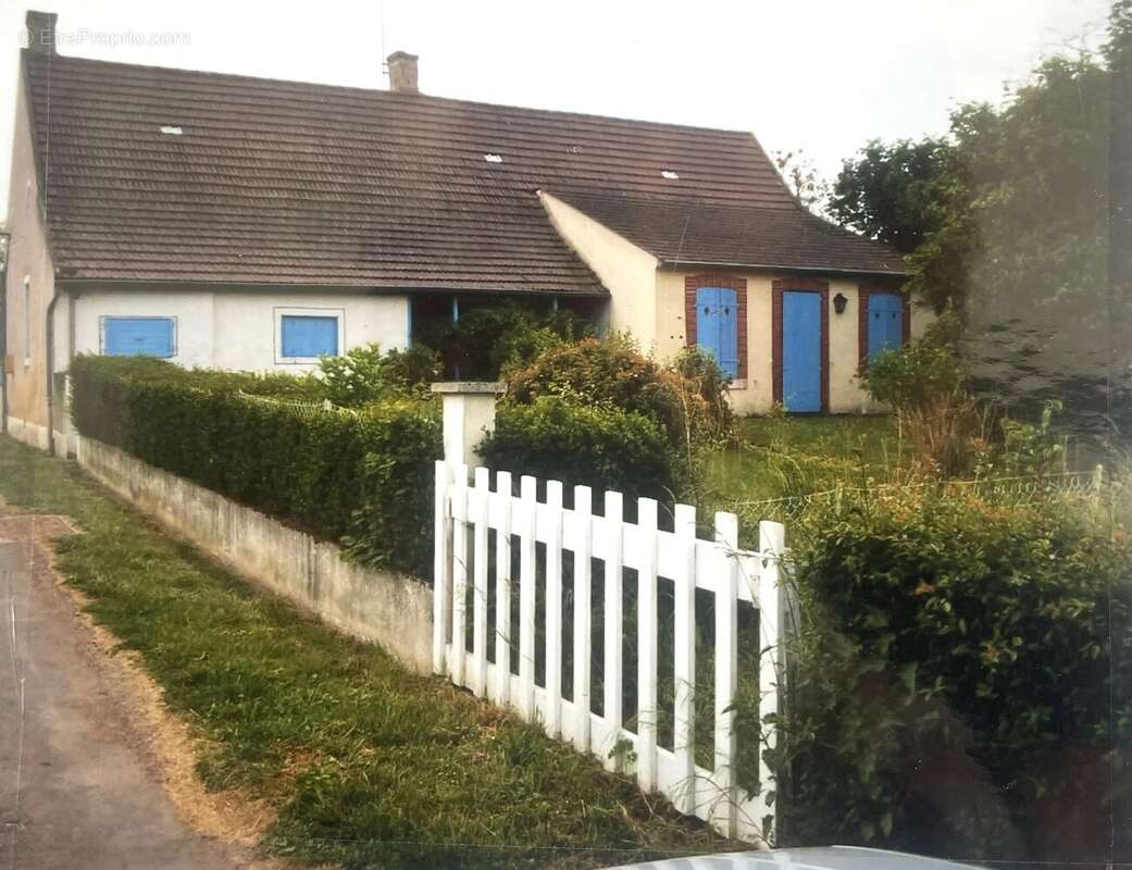 Maison à VERJUX