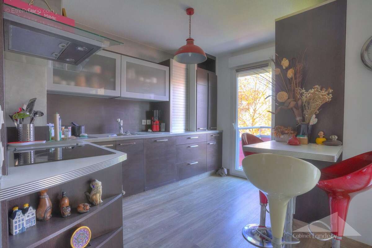 Appartement à SERGY