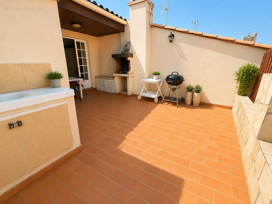 Maison de village avec cour et garage - photo 10