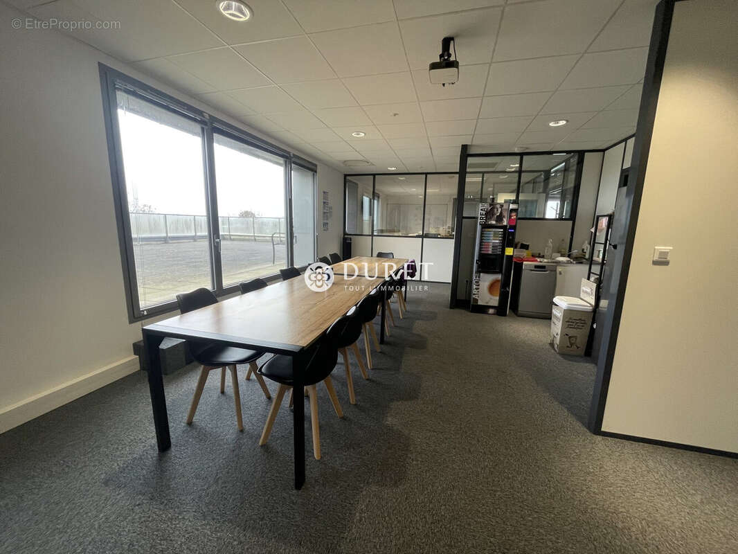 Commerce à LA ROCHE-SUR-YON