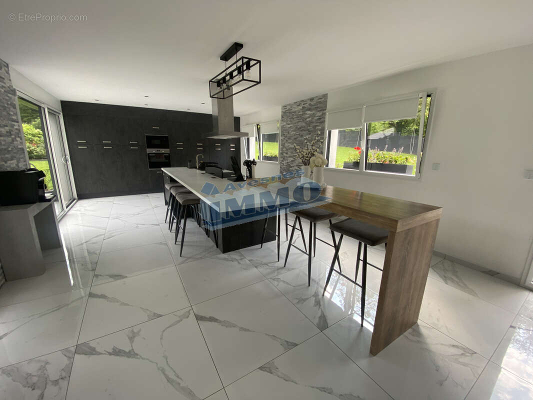 Contemporaine sur 8000 m2 proche SAINT POL SUR TERNOISE - photo 4