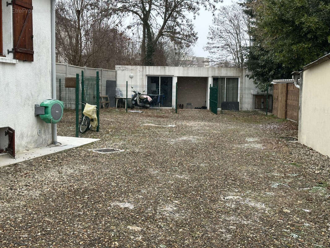 Maison à VILLIERS-SUR-MARNE