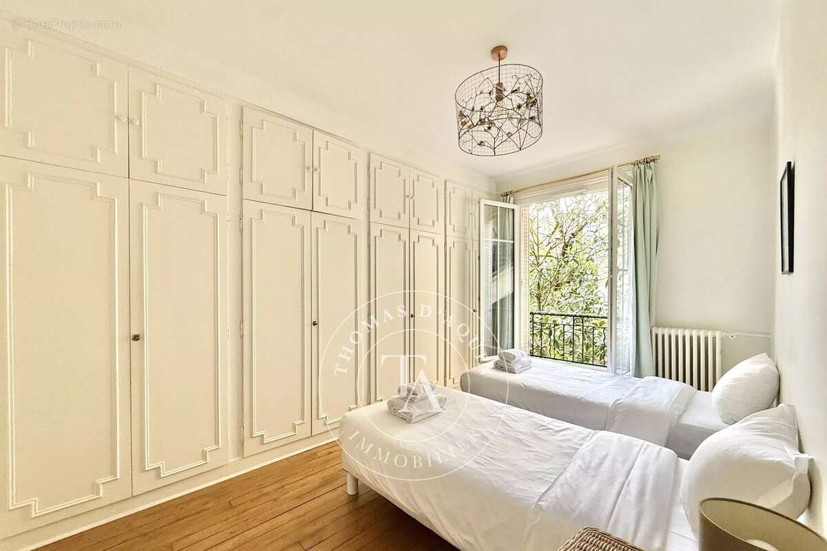 Appartement à PARIS-14E