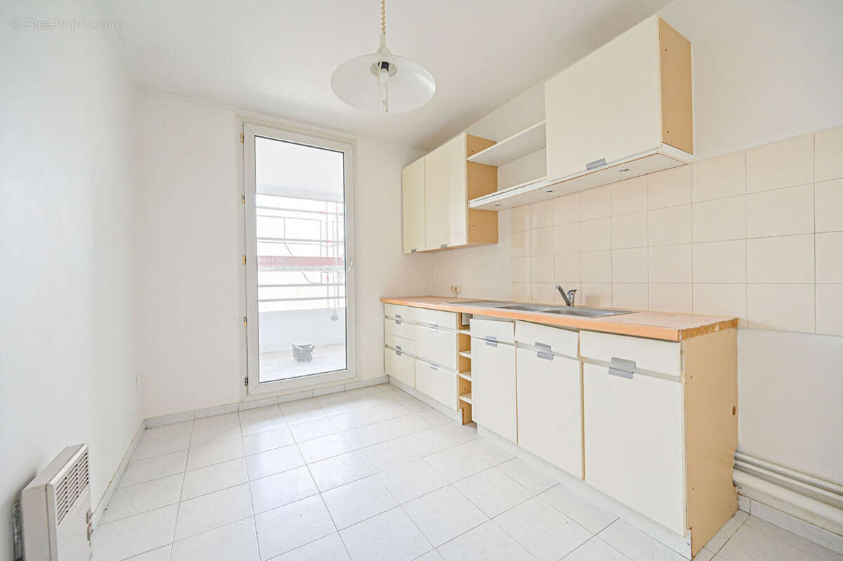 Appartement à PARIS-19E