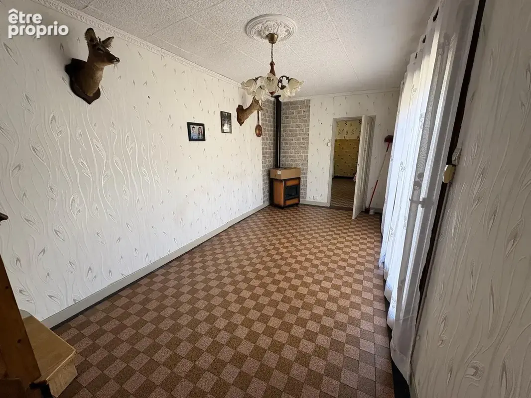 Ensemble immobilier de deux maisons à TULLY / 118500 euros - photo 6