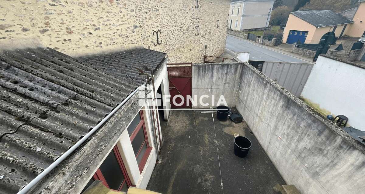 Maison à SILLE-LE-GUILLAUME