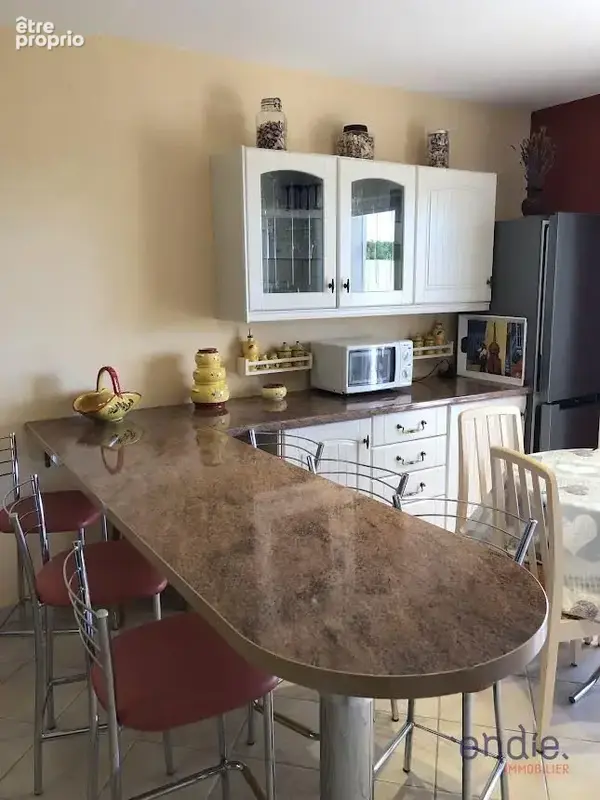 LORGUES Propriété composée de 4 logements avec vue imprenable - photo 17