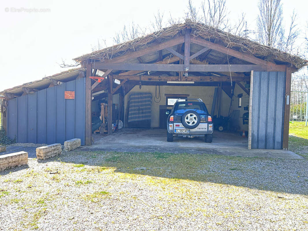 Maison à SAINTE-LIVRADE-SUR-LOT
