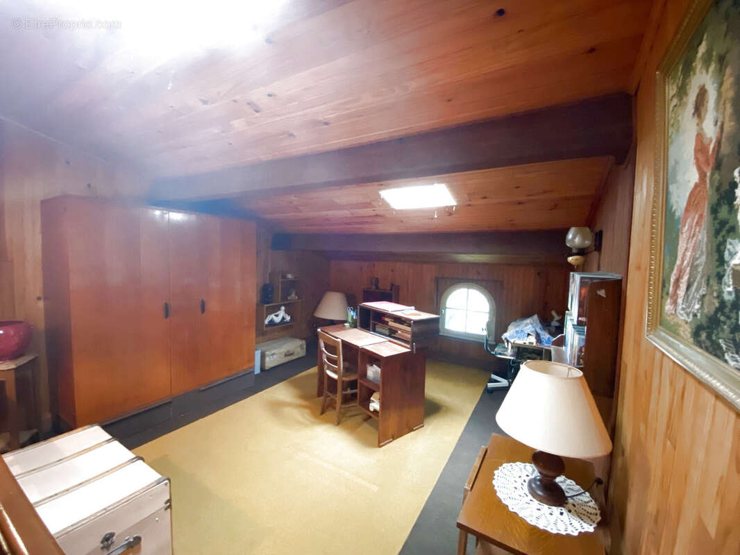 Maison à SAINT-JEAN-D&#039;ILLAC