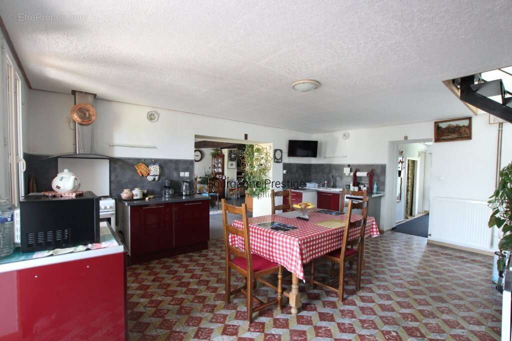 Maison à CUISERY