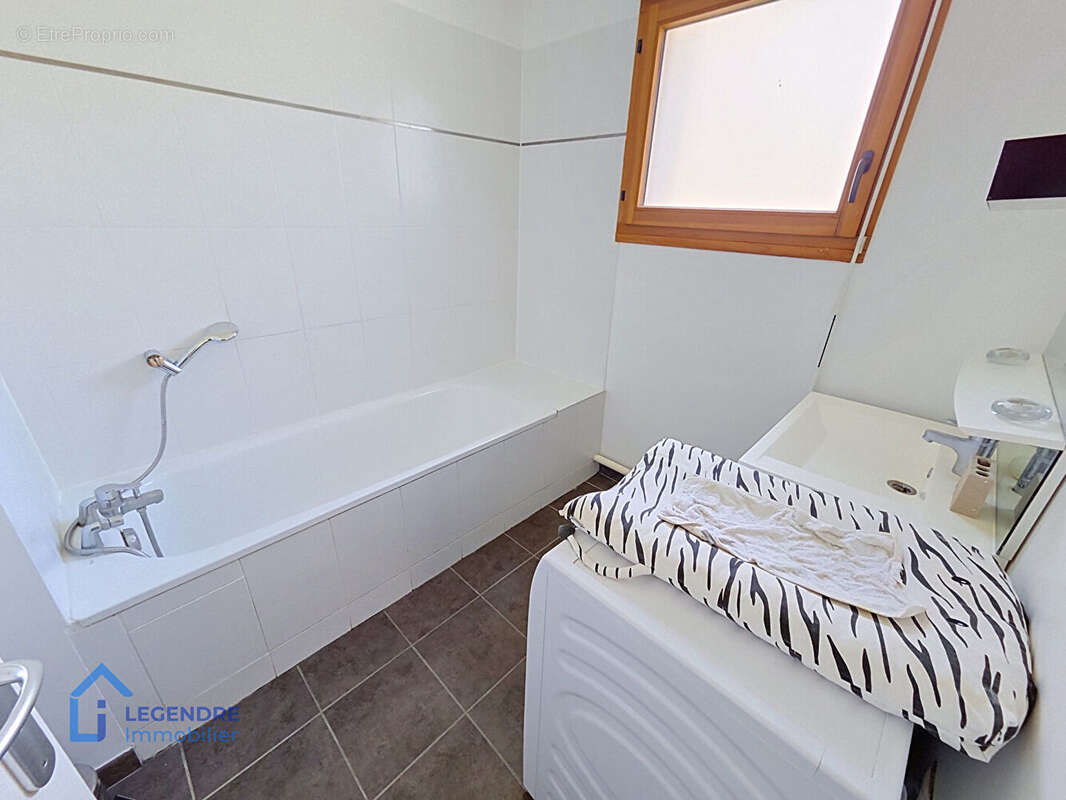 HERBLAY SUR SEINE- EXCLUSIVITE- Maison 3 chambres avec jardin et double terrasse - Gare de Paris Saint-Lazare à 25 min-en partan - photo 10