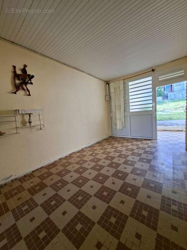 Photo 2 - Maison à LE MARIN