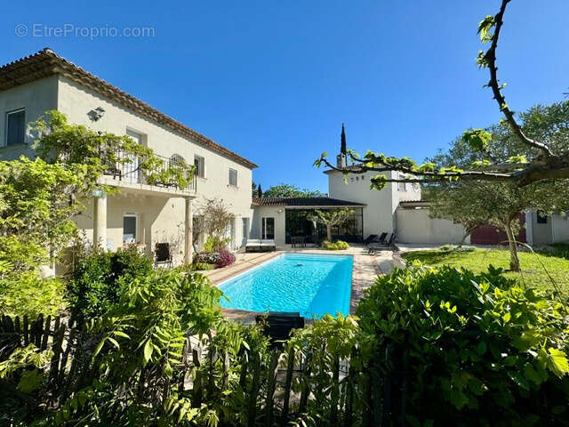 Maison à SAINT-RAPHAEL