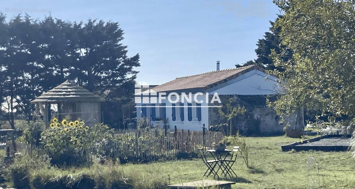 Maison à BOIS-DE-CENE