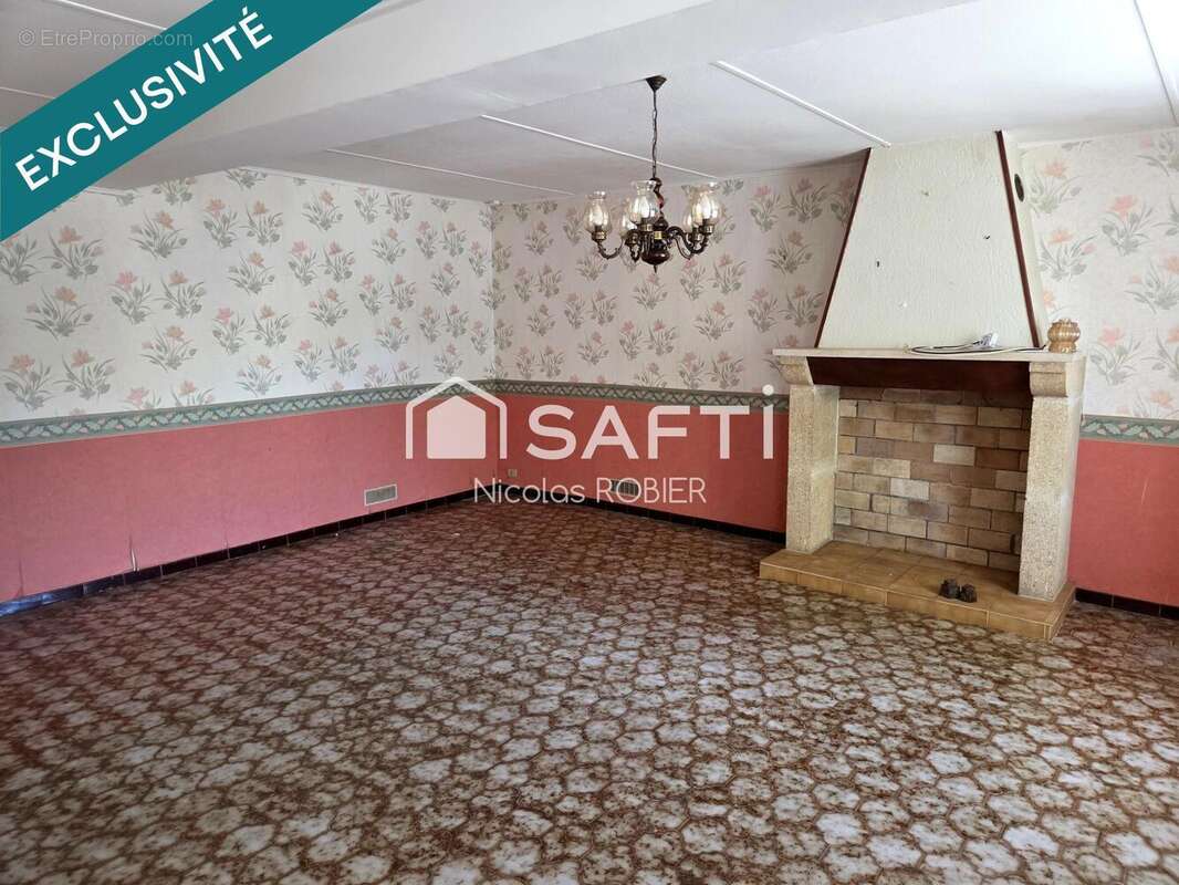 Maison 130 m² à La Creche  - photo 2