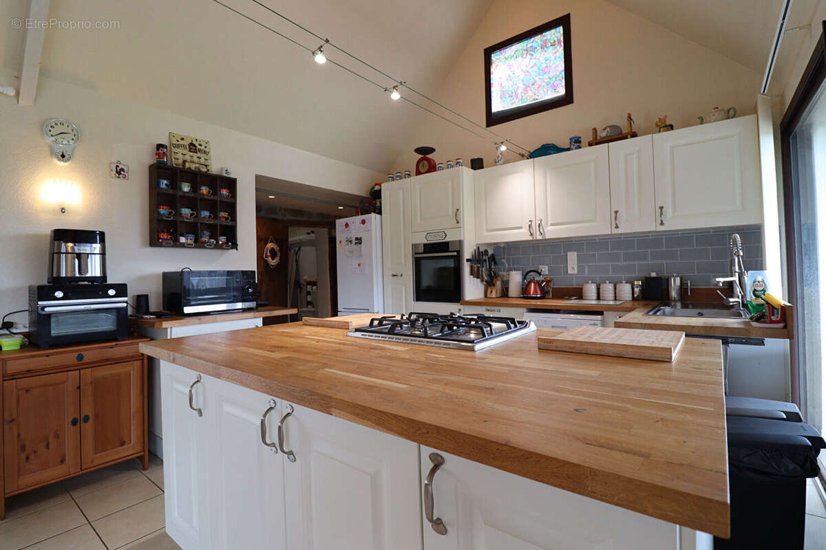 Maison à SAINT-SORNIN-LAVOLPS