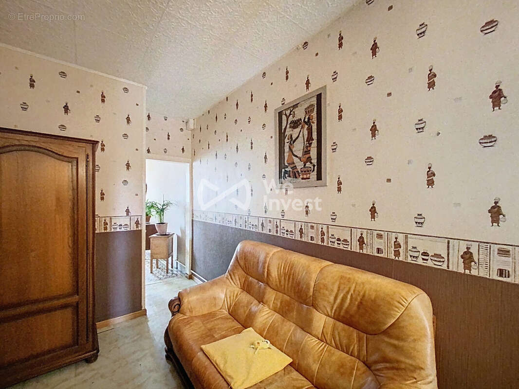 Maison à PONT-SUR-SAMBRE