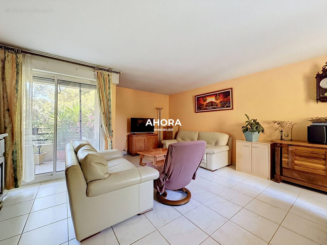 Appartement à MARSEILLE-9E