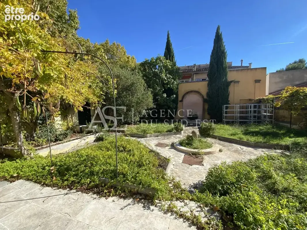 maison de ville au centre d Aix - photo 2