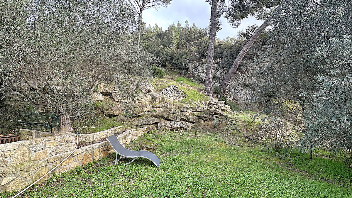 Maison à PELISSANNE