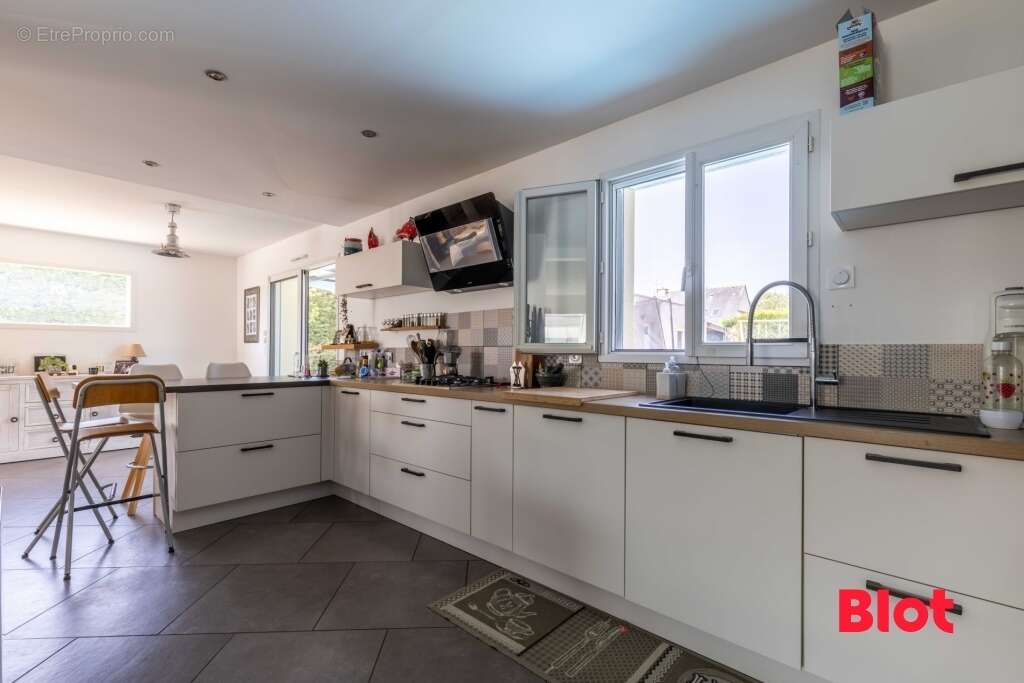 Maison 128 m² à Plechatel  - photo 6