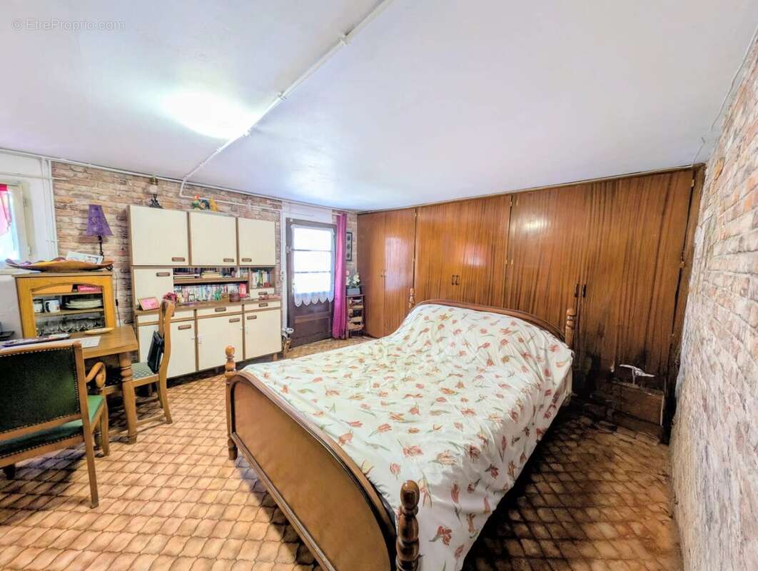 Ref 2152 - Maison 5 pièces - Sous-sol aménagé - jardin et garage - photo 12