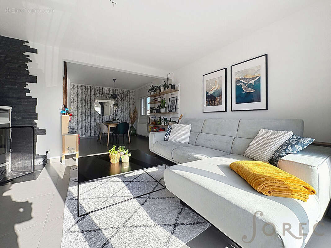 Maison à COURCELLES-SUR-NIED