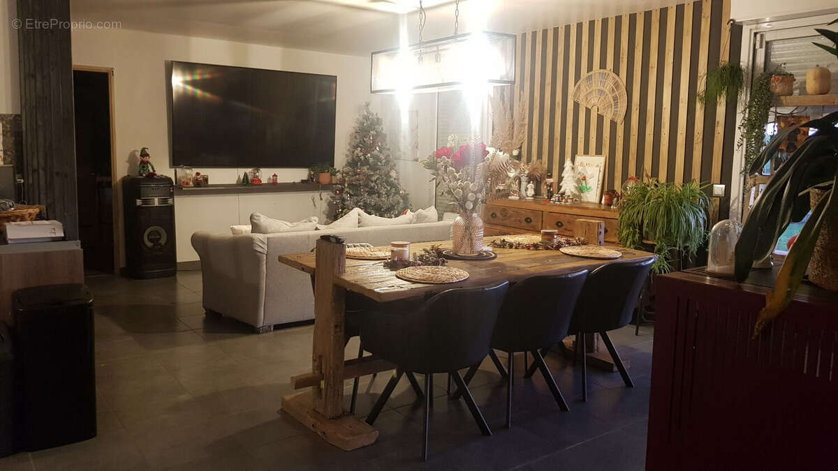 Maison à SAINT-LEGER